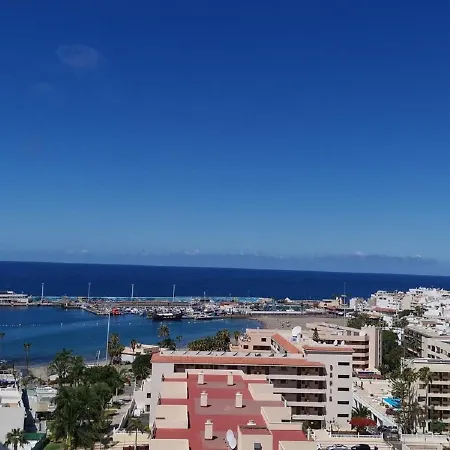 Cristianos Orange Trees Vue Panoramique