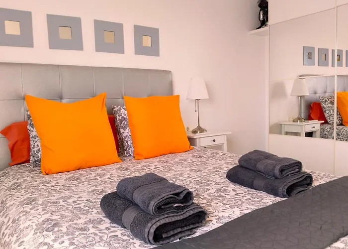 Cristianos Orange Trees Vue Panoramique